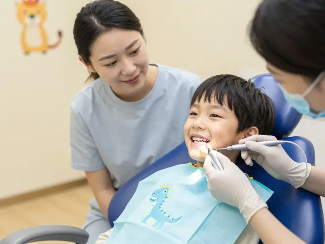 Zubní kámen u dětí: Jak ho odstranit a předcházet mu bez stresu